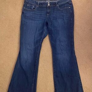 Aeropostale Hailey Flare Curvy Jeans Size 17/18